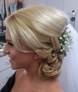 Bride wedding hair and make up at Les Ciseaux St. Armands